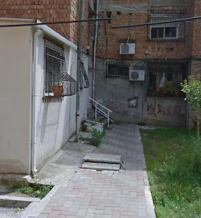 Cozy 3-bedroom - Near Keit Clinic Tiran